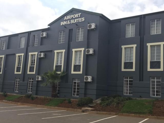 Airport Inn And Suites Идънвейл Екстериор снимка