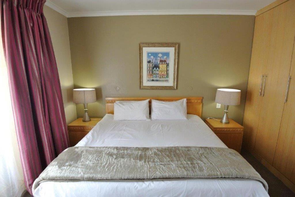 Airport Inn And Suites Идънвейл Екстериор снимка